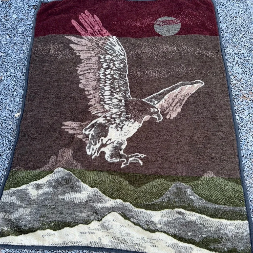 IBENA‎ Blanket  Eagle Landing Acrylic Reversible Has Issues 55x74